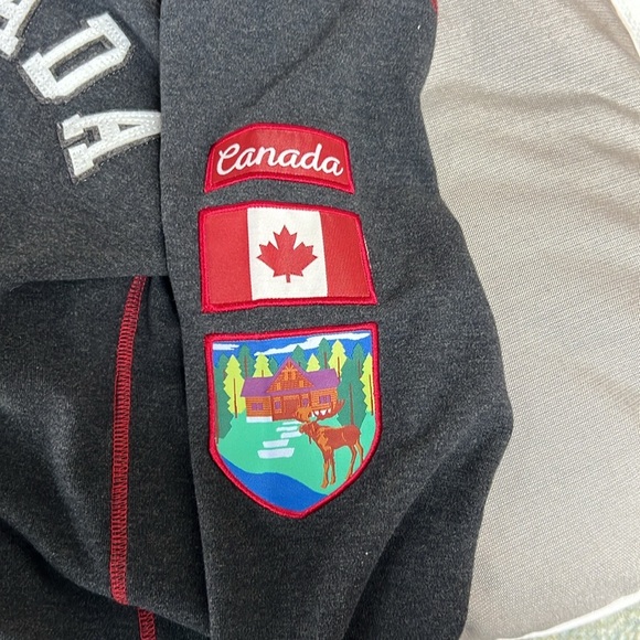 Vintage Collection super soft Canada Long sleeve T shirt. Medium - Picture 4 of 14